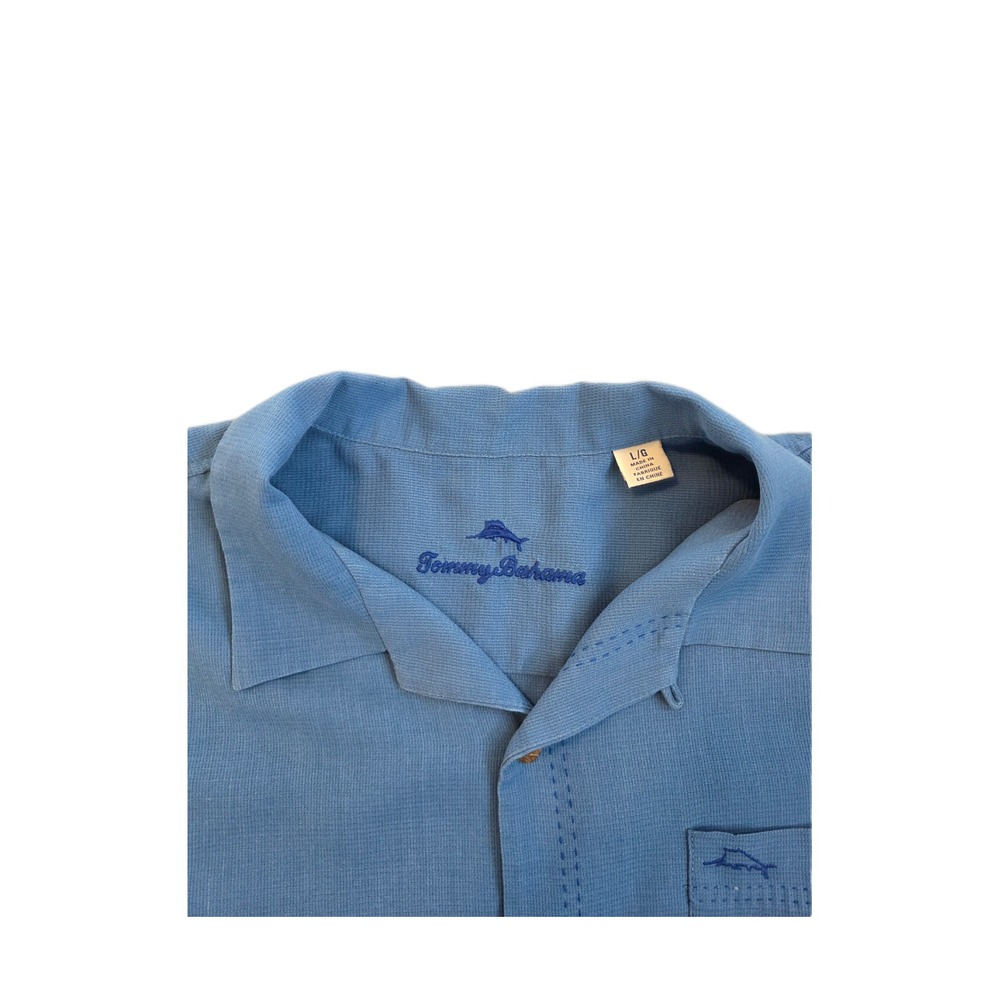 Tommy Bahama button up men's shirt - Picture 2 of 3